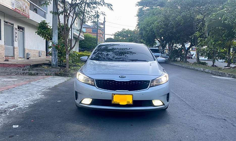 Vendo Kia Cerato Pro...
