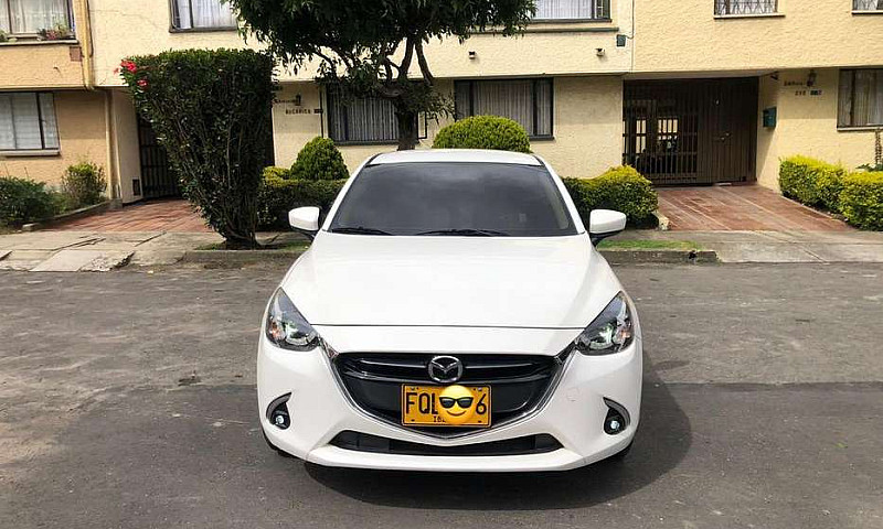 Mazda 2 Sedan Gran T...