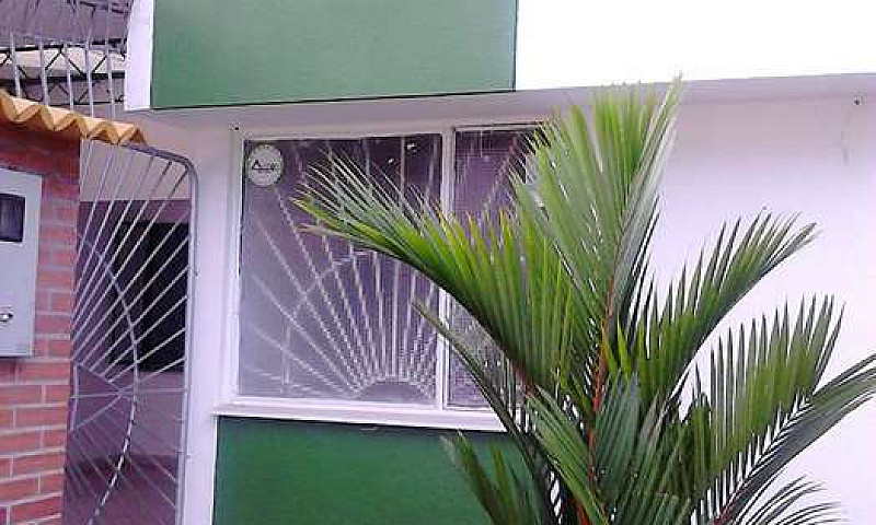 Casa En El Barrio Ca...