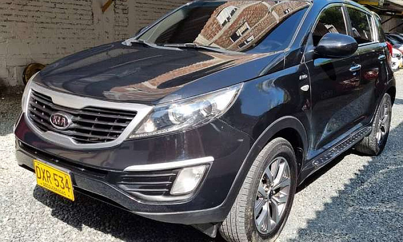 Kia Sportage Revolut...