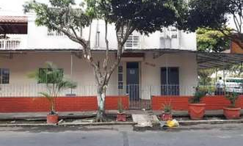Casa De 2 Niveles Pa...