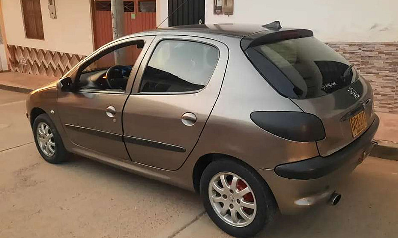 Vendo Peugeot 206 Aa...