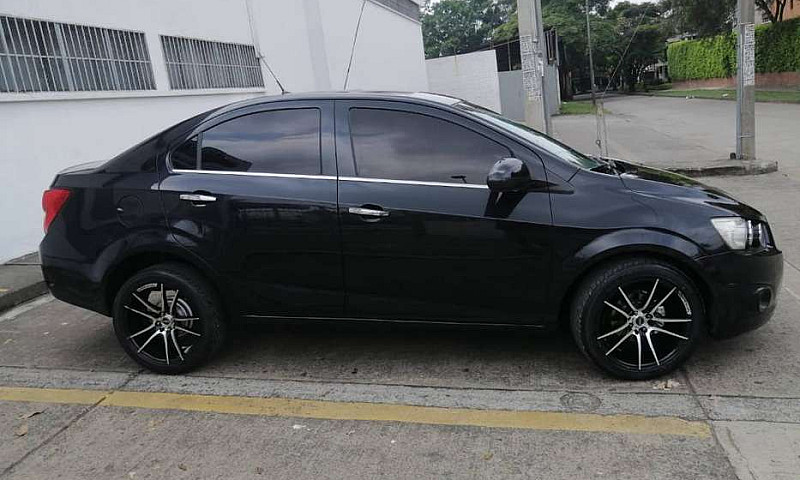 Chevrolet Sonic Lt16...