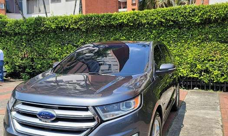 Ford Edge Titanium 2...