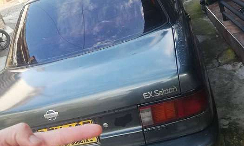 Vendo Nissan Sentra ...