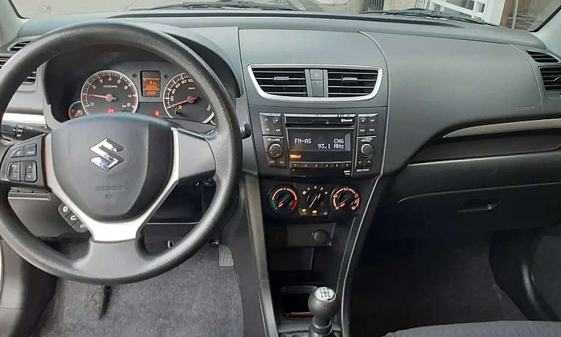 Suzuki Swift Live  2...