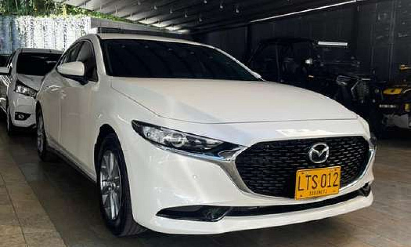 Mazda 3 Hybrid 2024...