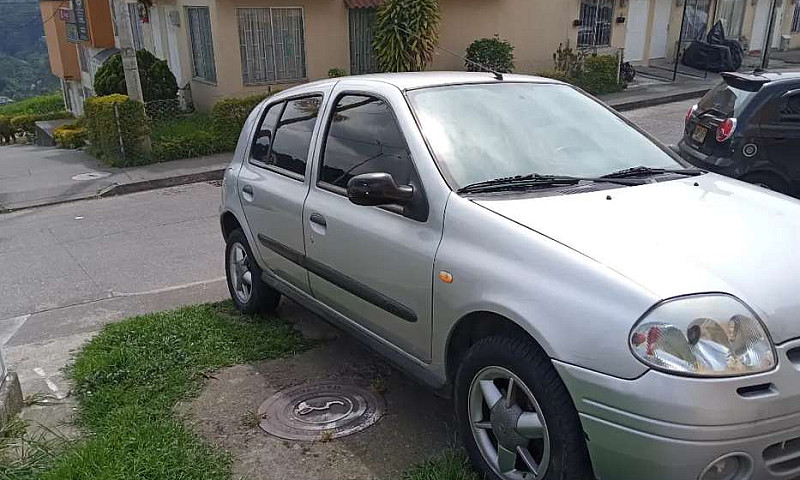Clio 2003 Excelente ...