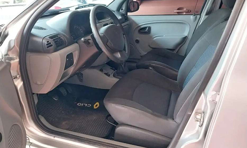 Renault Clio 2015...