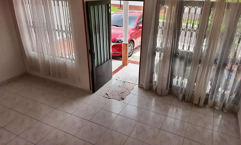 Venta De Hermosa Cas...