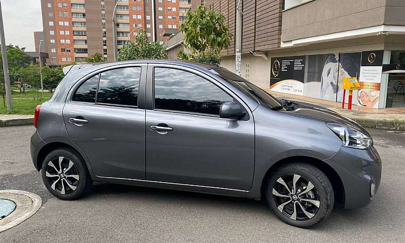 Nissan March Connect...