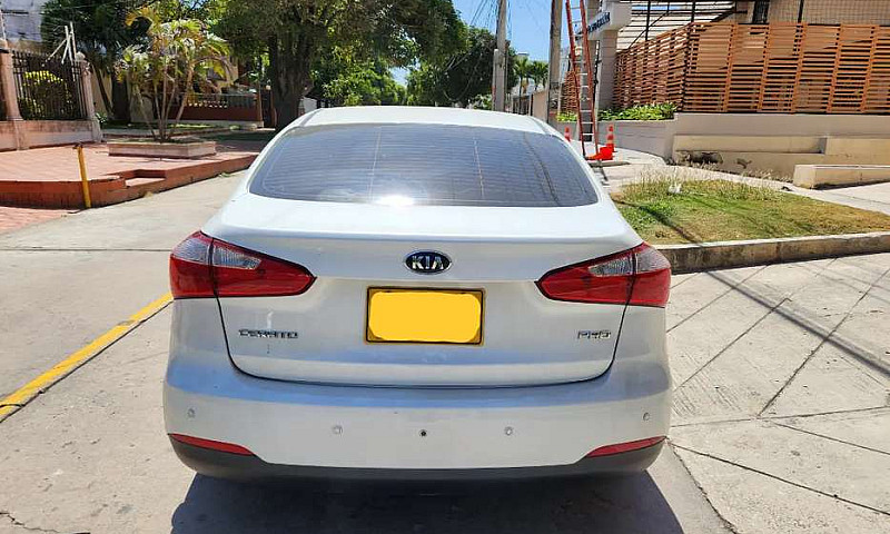 Kia Cerato Pro Ex 20...