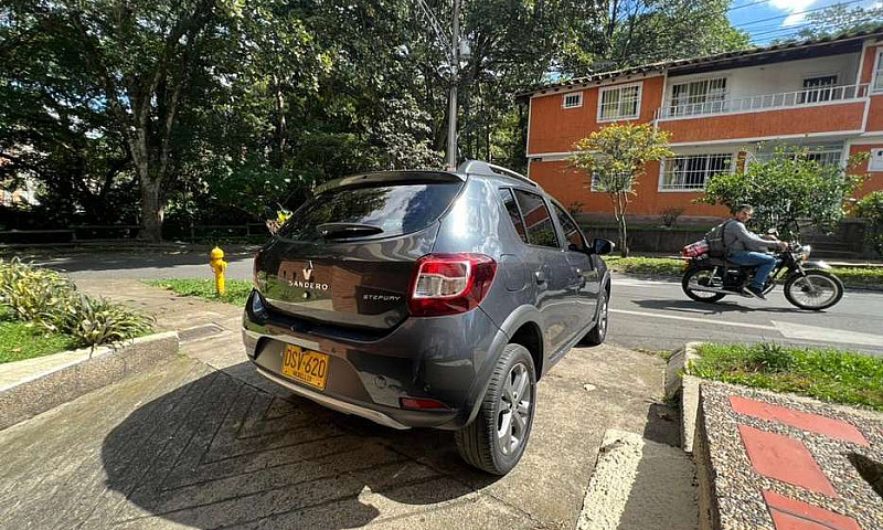Stepway Sandero 2018...