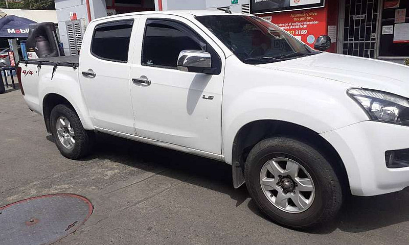 Vendo Dmax 2016 4X4...
