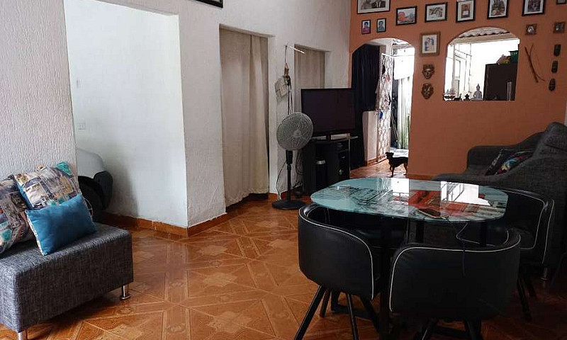 Vendo Casa A La Vuel...
