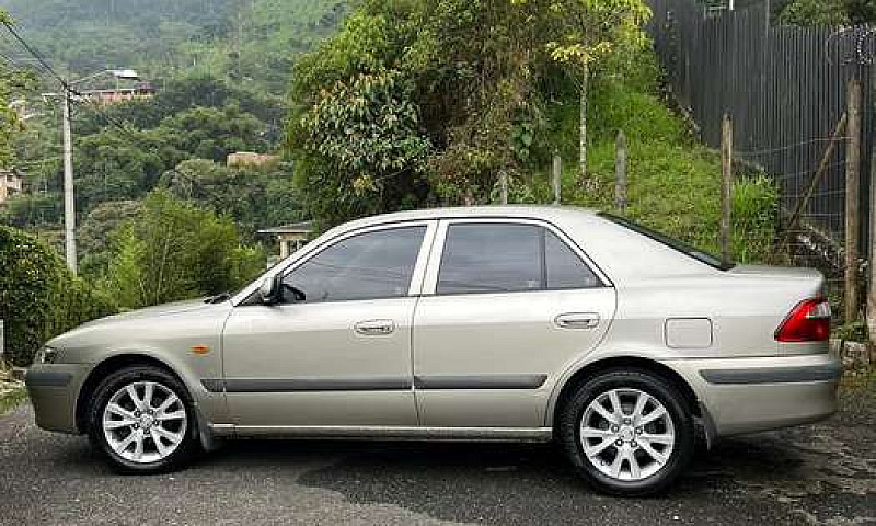 Mazda 626 Milenium...