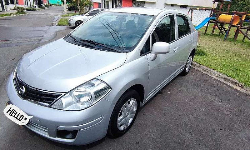 Nissan Tiida 1.8 Emo...