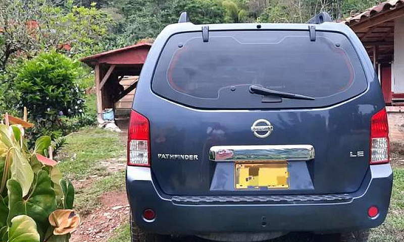 Nissan Pathfinder...