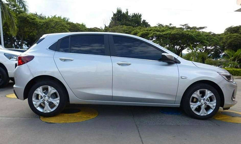 Chevrolet Onix Turbo...
