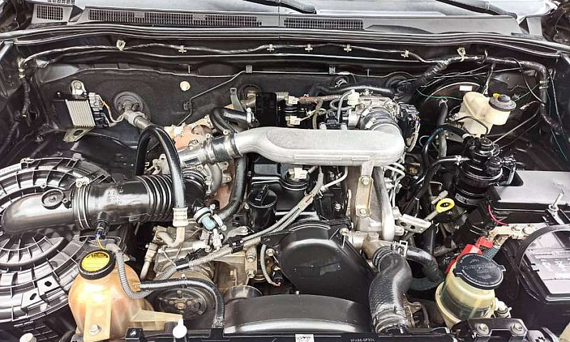 Toyota Hilux Diesel...
