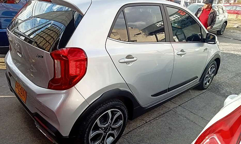 Kia Picanto X-Line 2...