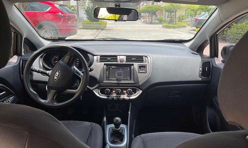 Vendo Kia Rio 2014, ...