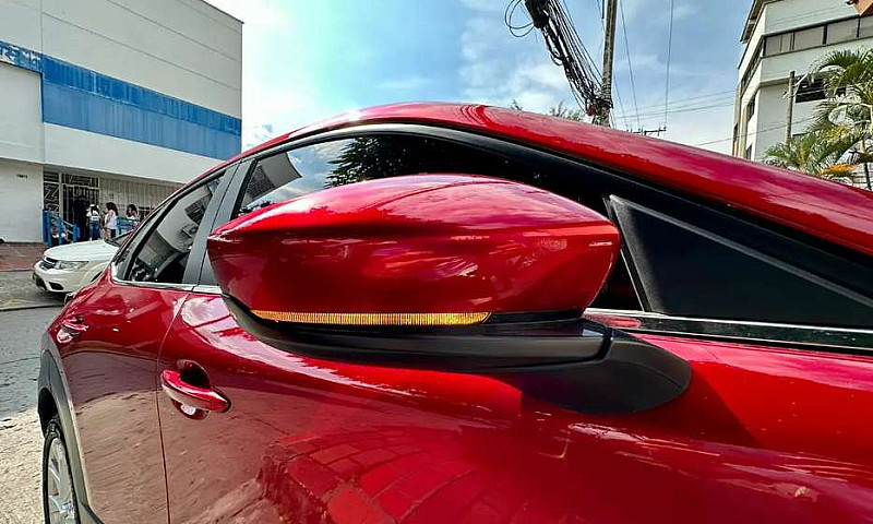 Vendo Mazda Cx30 202...