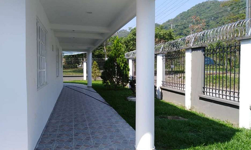 Se Vende Casa Campes...