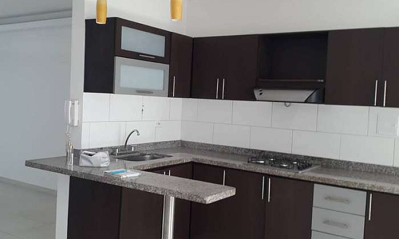 Casa En Conjunto Qui...