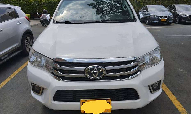 Toyota Hilux...