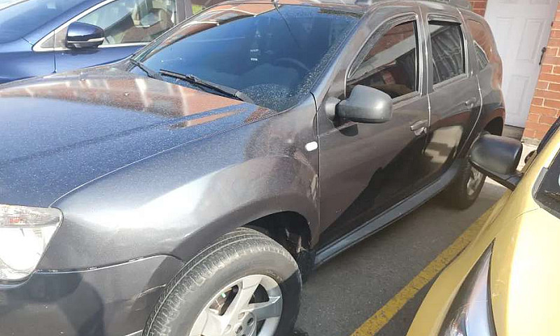 Vendo Renault Duster...