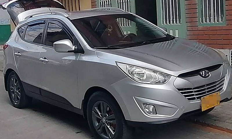 Vendo Hyundai Tucson...