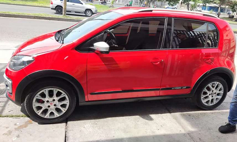 Vendo Volkswagen Cro...