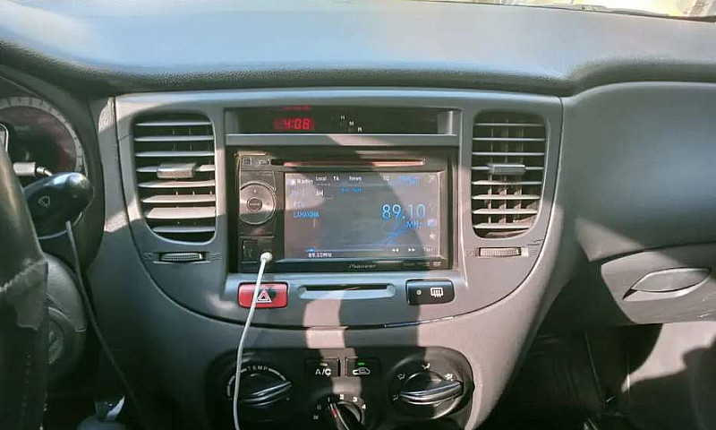 Vendo Kia Sephia...