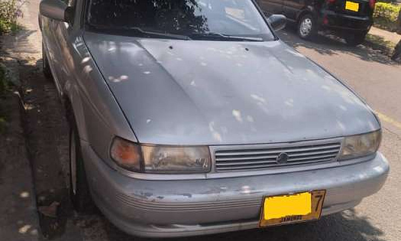 Vendo Nissan Sentra ...