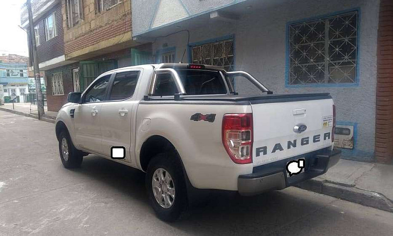 Vendo Camioneta Ford...