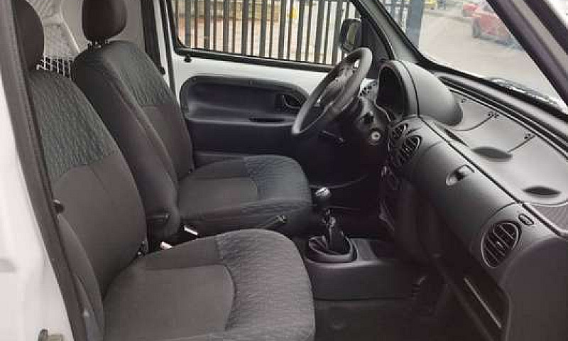 Vendo Renault Kangoo...