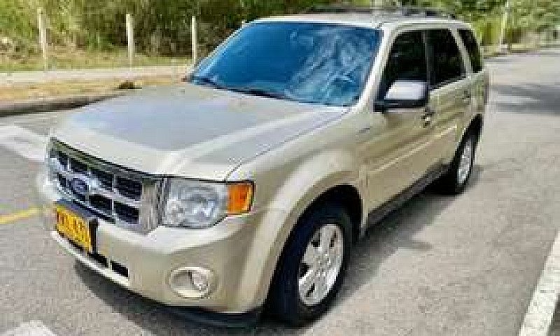 Vendo Ford Escape Mo...