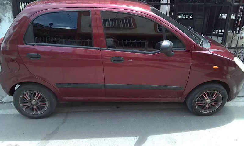 Vendo Spark 2009...