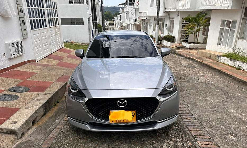 Mazda 2 Gran Turing...