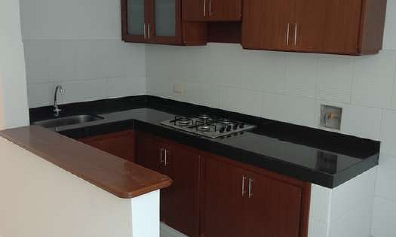 Casa Con Excelente U...