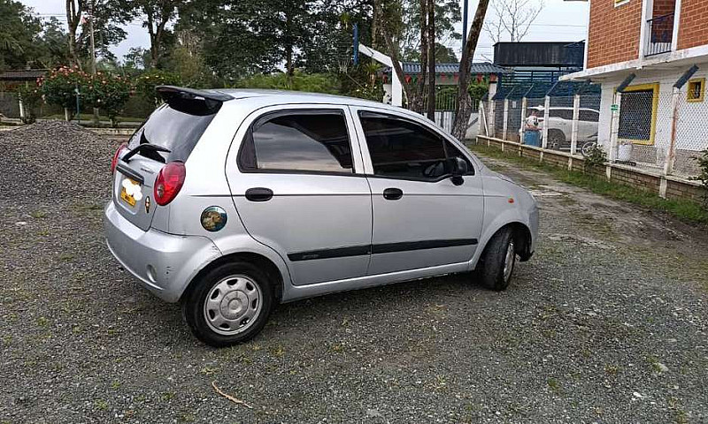 Vendo Chevrolet Spar...