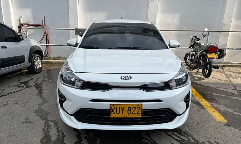 Kia Río Vibrant 2022...