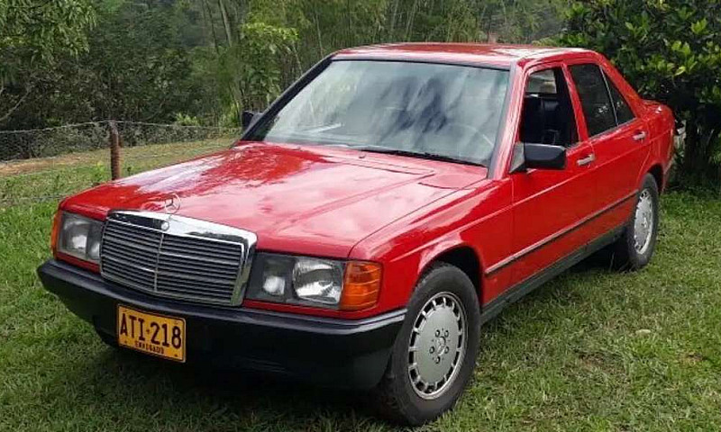 Mercedes Benz 190E...