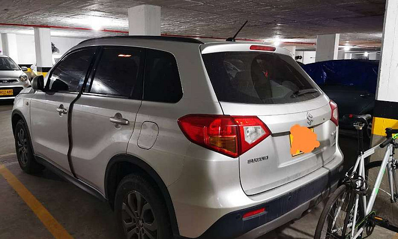 Suzuki Vitara Live A...