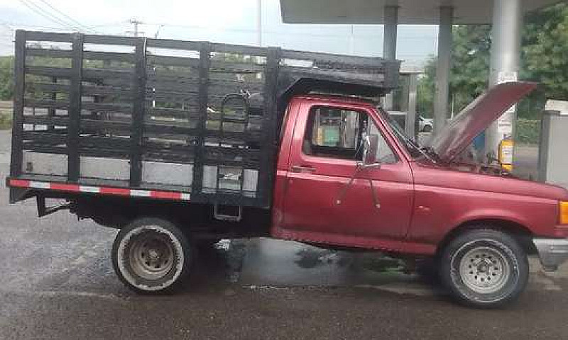 Vendo Camioneta Ford...