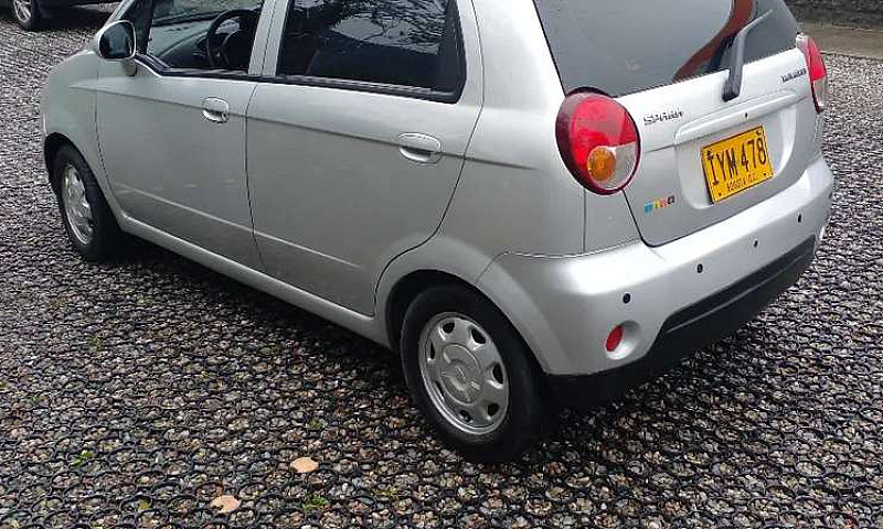 Vendo Automóvil Chev...