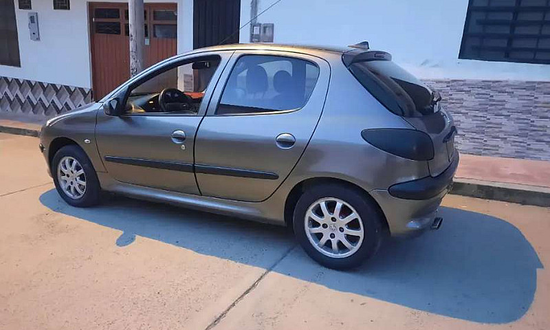Vendo Peugeot 206 Aa...