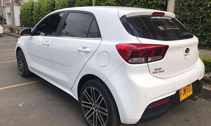 Kia Río Zenith All N...