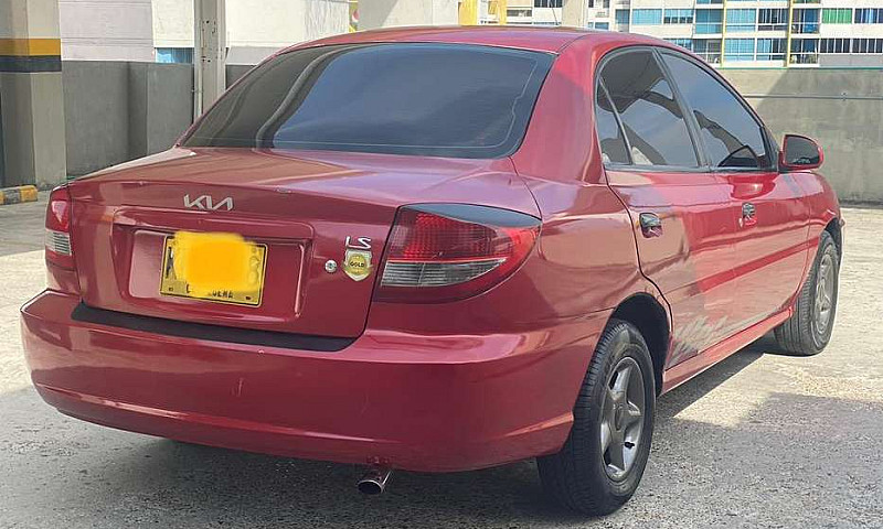 Kia Stylus 2011...